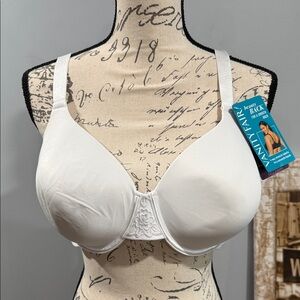 Vanity Fair Elegant White Bra
